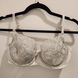 Victorias Secret Y2K Light Grey Lace Bra